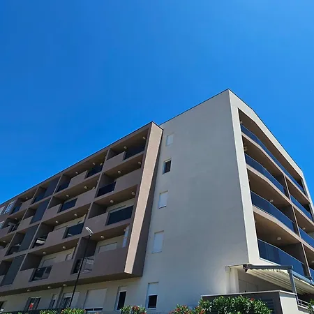 Suite74 & Wellness & Parking Apartamento *