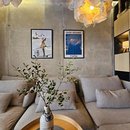 74suite & Wellness & Underground Parking Self Check In *