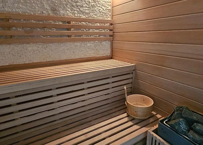 74suite & Wellness & Underground Parking Self Check In